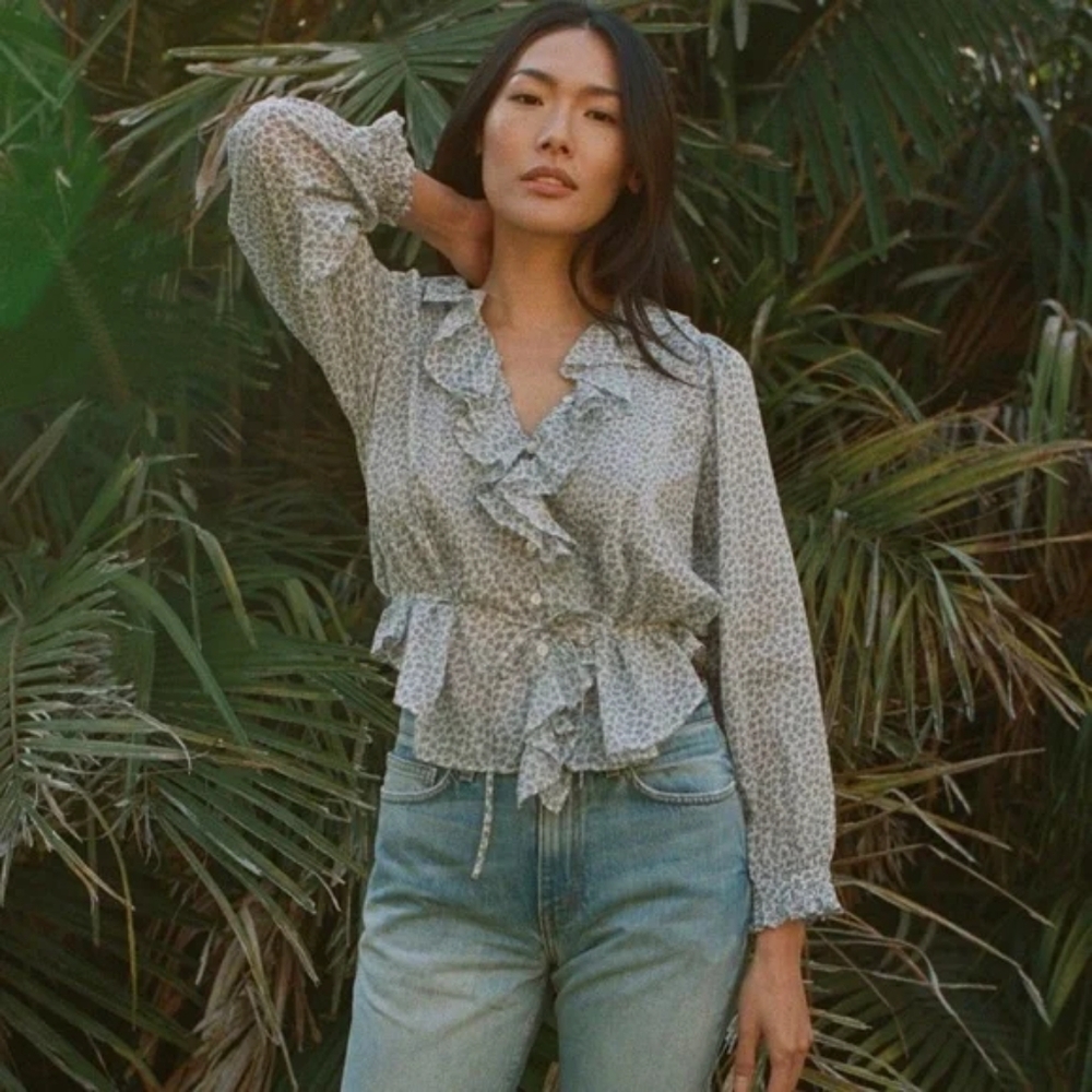 Doen Leanna Top Bluebell Hillside Floral